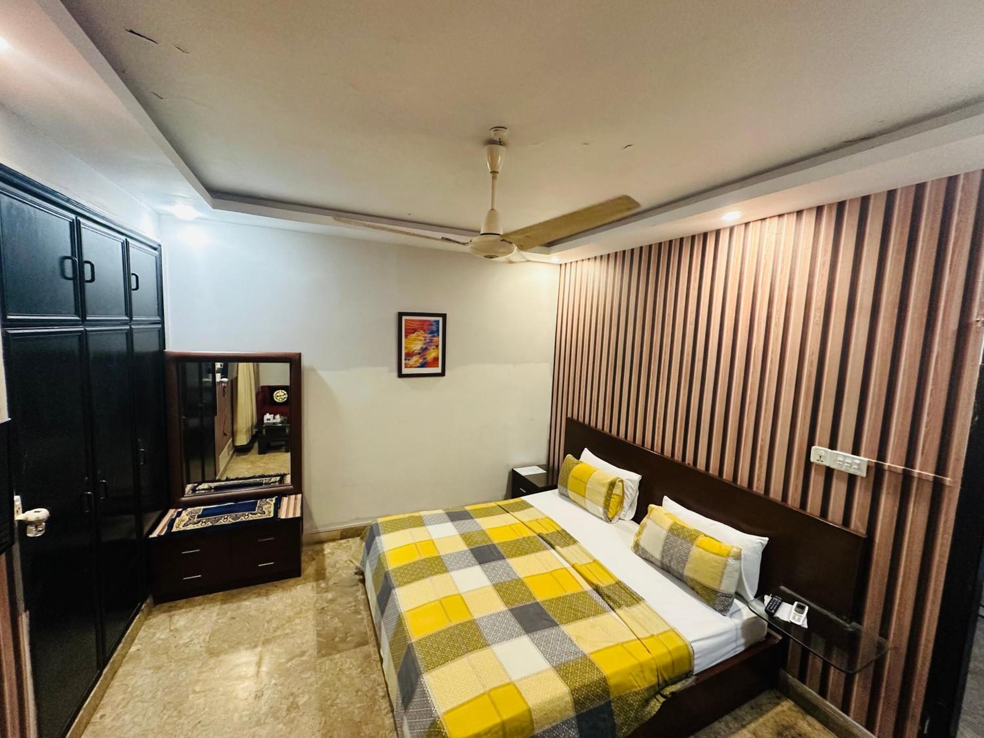 Seaview Lodge Guest House Karachi Exterior foto